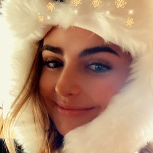 Meet your Posher, Levi